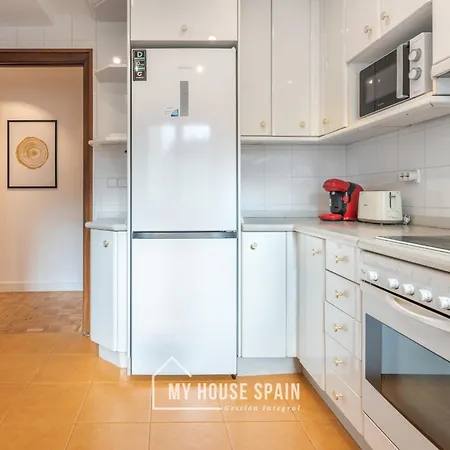 Myhousespain - Amplio Y Luminoso Piso En El Centro גיחון